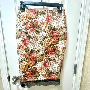 ZARA- Trafaluc Floral Midi Pencil Skirt (XS)